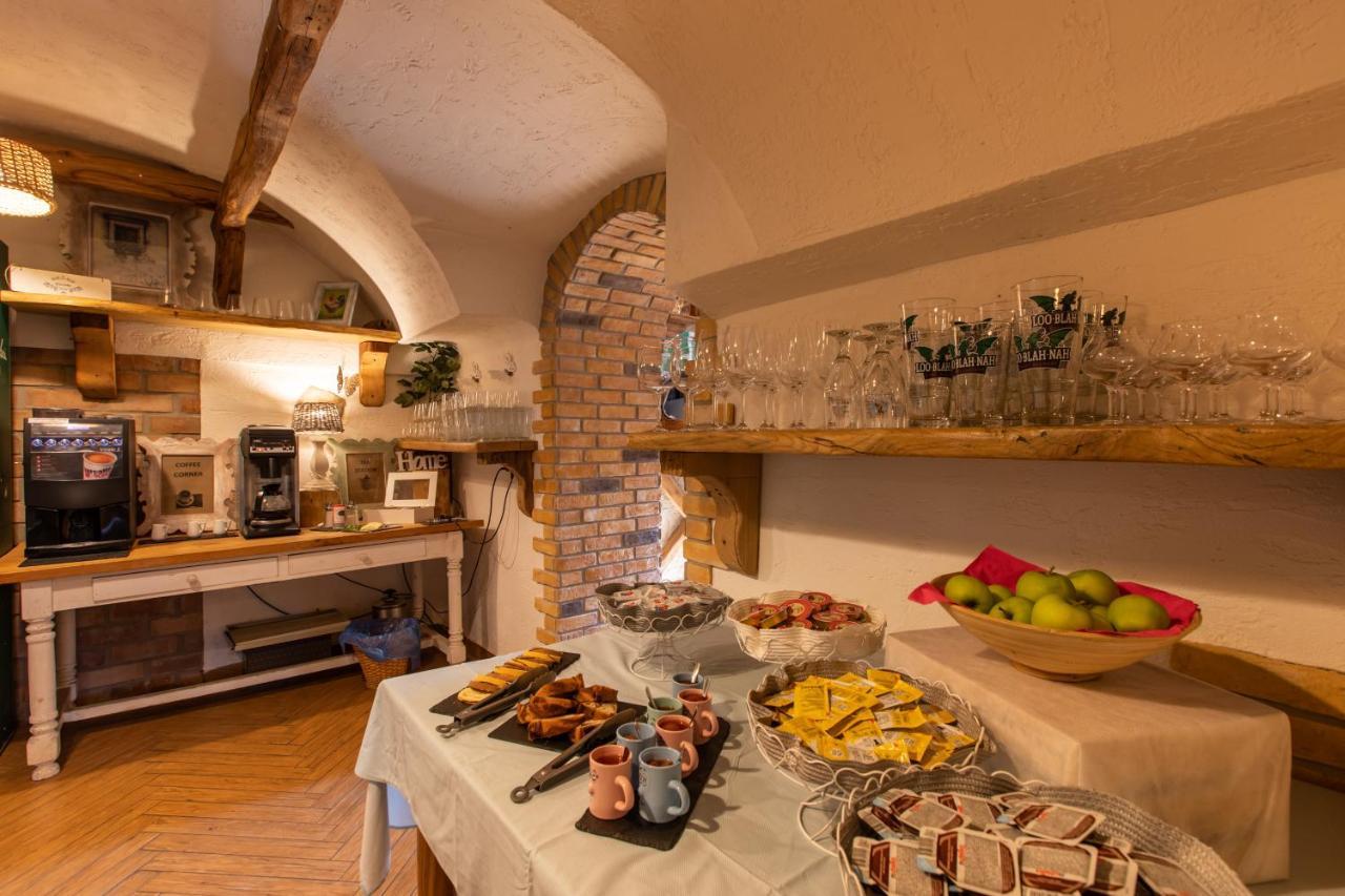 Old House 3*